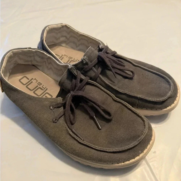 Hey Dudes Size 9 Navy - Picture 1 of 9